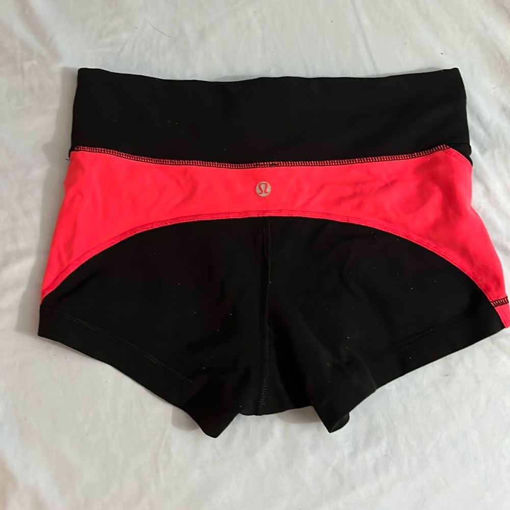 Lululemon shorts sz 6 - 2” ❤️‍🔥❤️‍🔥❤️‍🔥